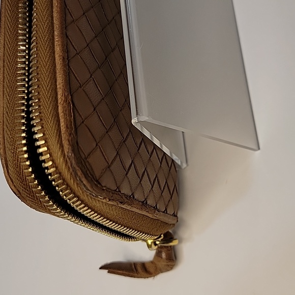 Authenic Bottega Veneta Long Zip Wallet/ Crossbody with an unbranded chain,Brown - Picture 15 of 16